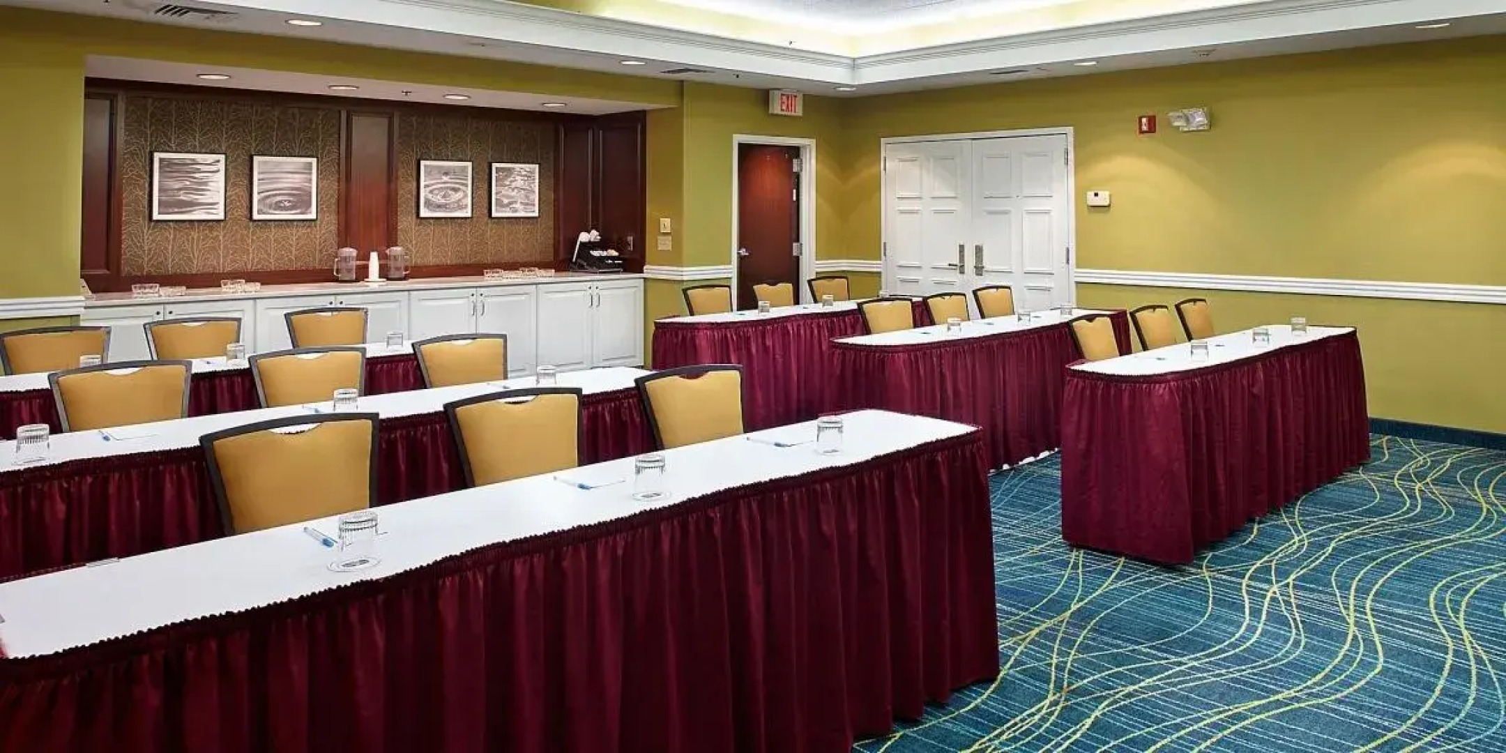 Staybridge Suites Pittsburgh Airport by IHG