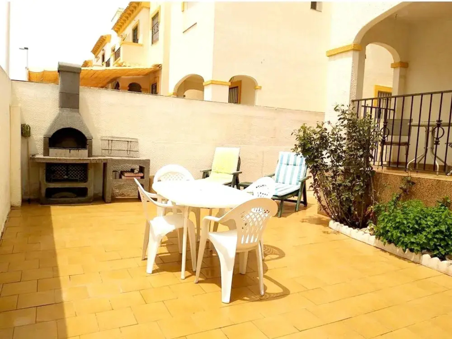 House with 3 Bedrooms in El Gran Alacant, with Wonderful Sea View, Pool Access, Enclosed Garden