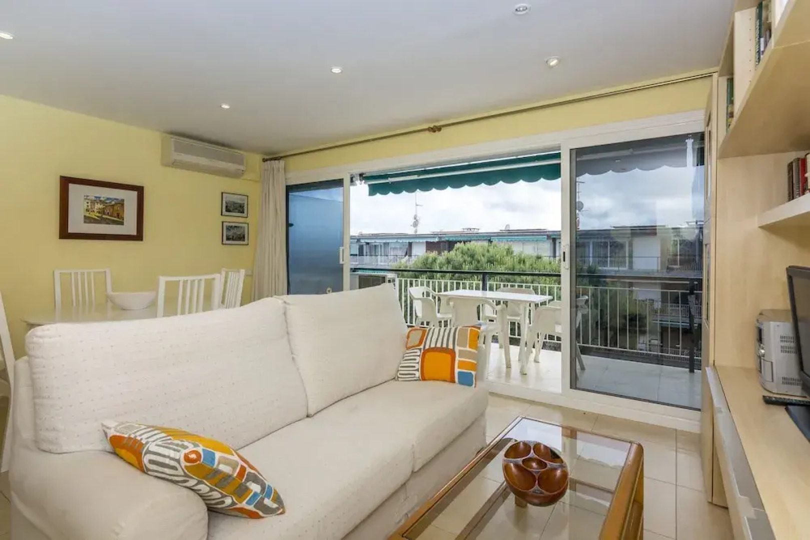 HomeHolidaysRentals Balis - Costa Barcelona