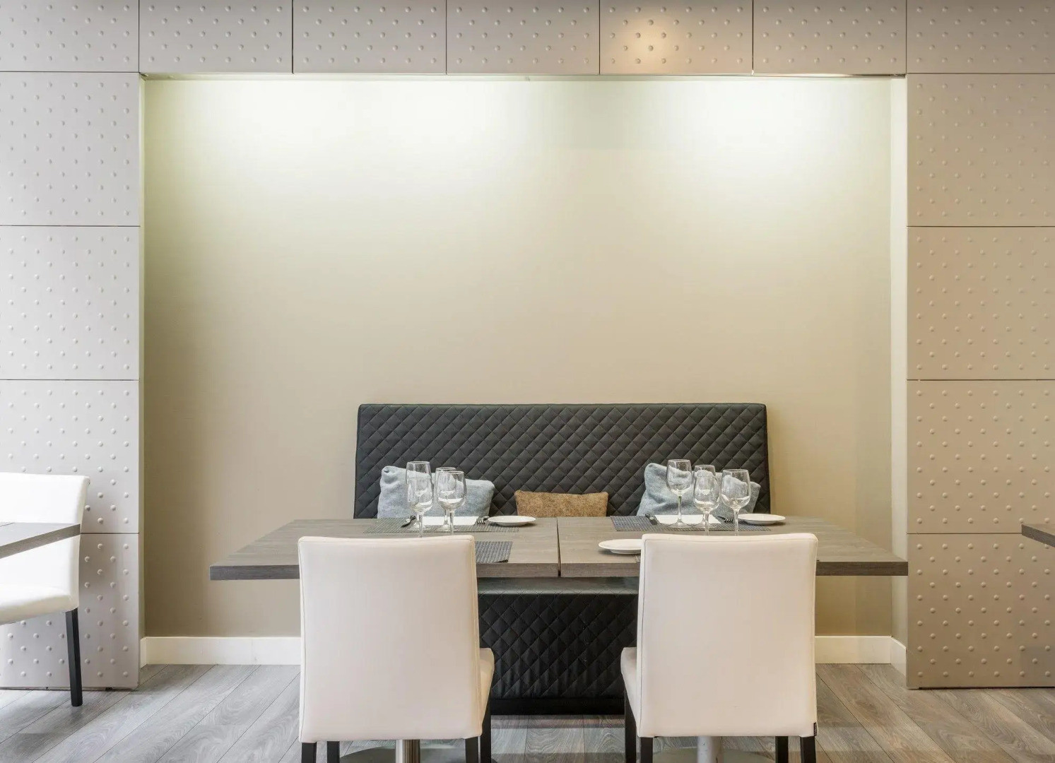 Отель Ilunion Bilbao