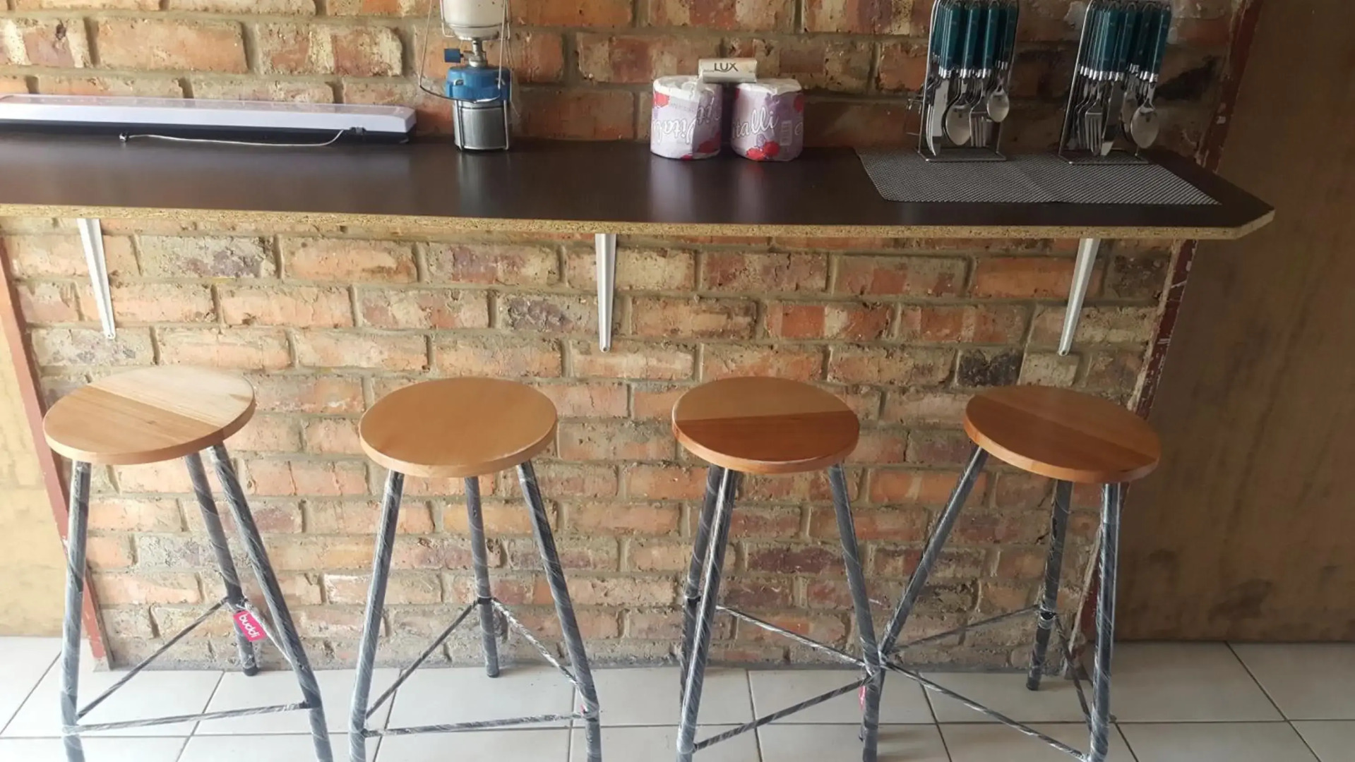 House and Cottage Manor