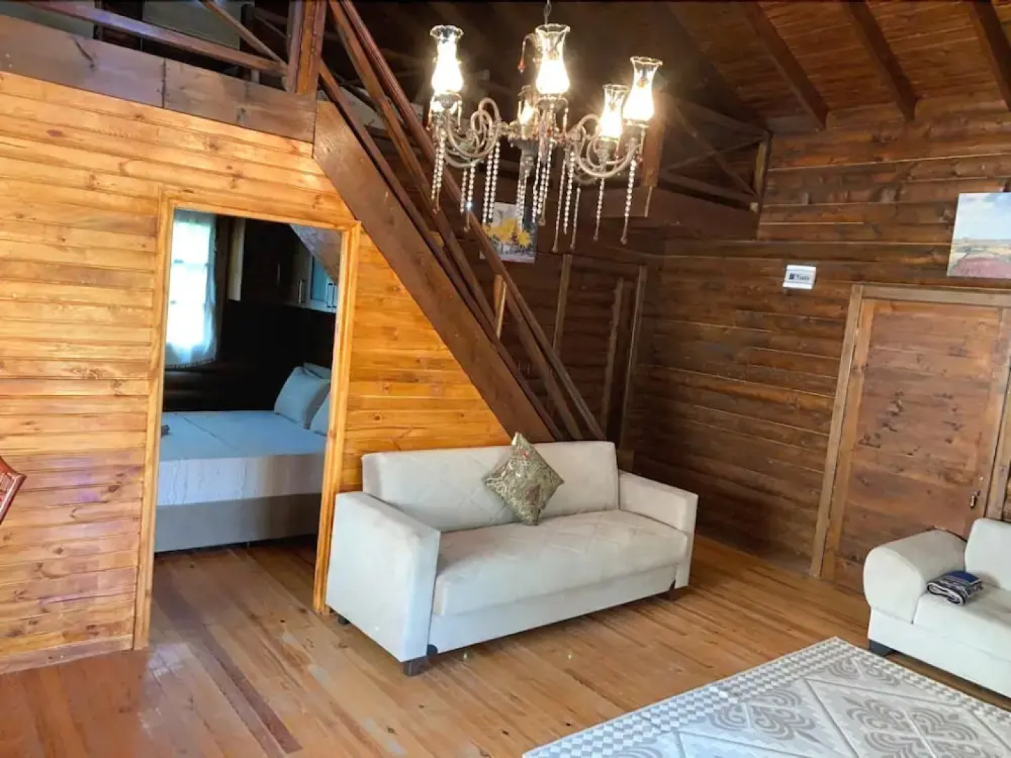 Sakli Cennet Esadiye