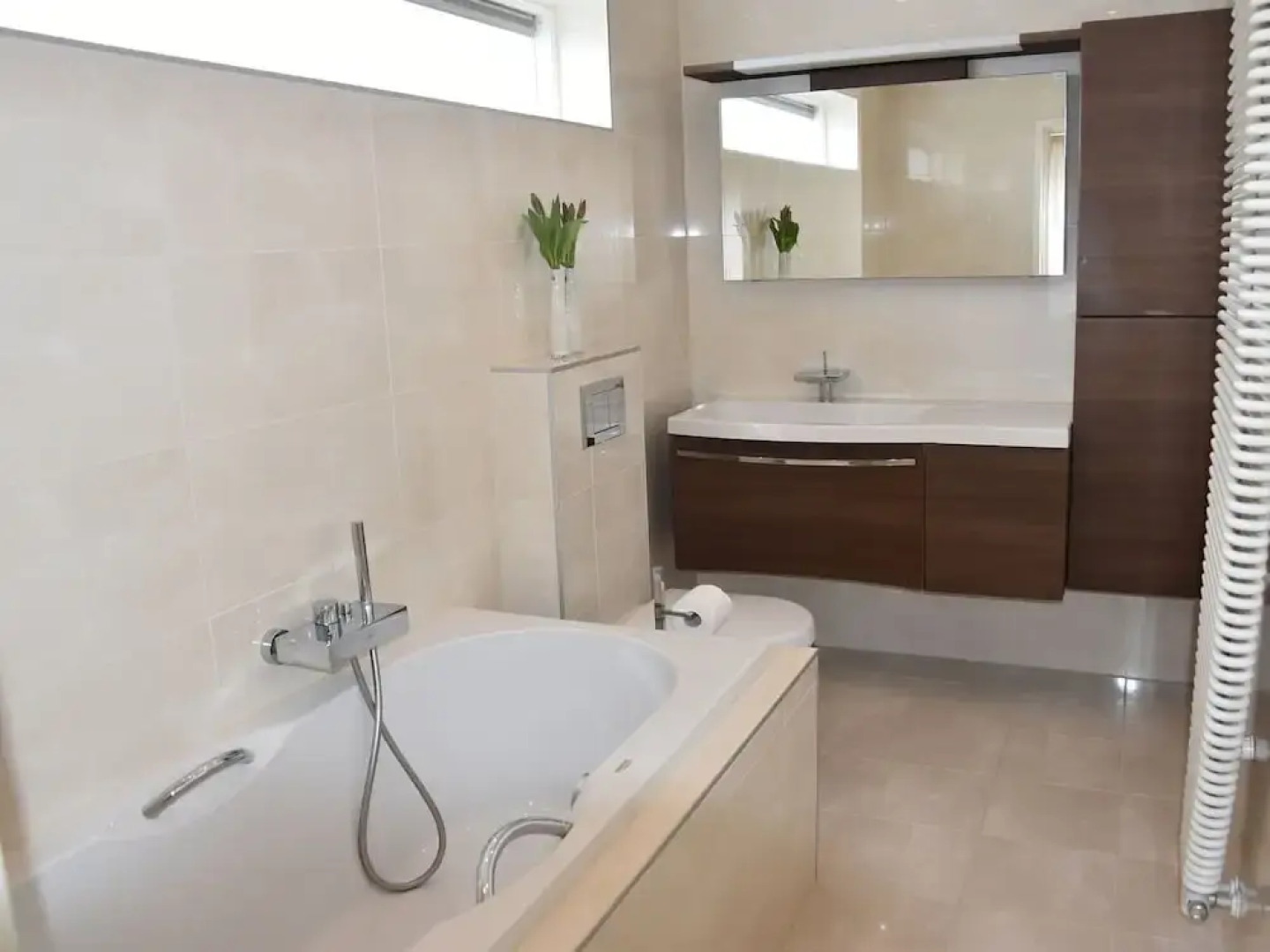 Holdiay Home in Den Helder with private terrace and garden