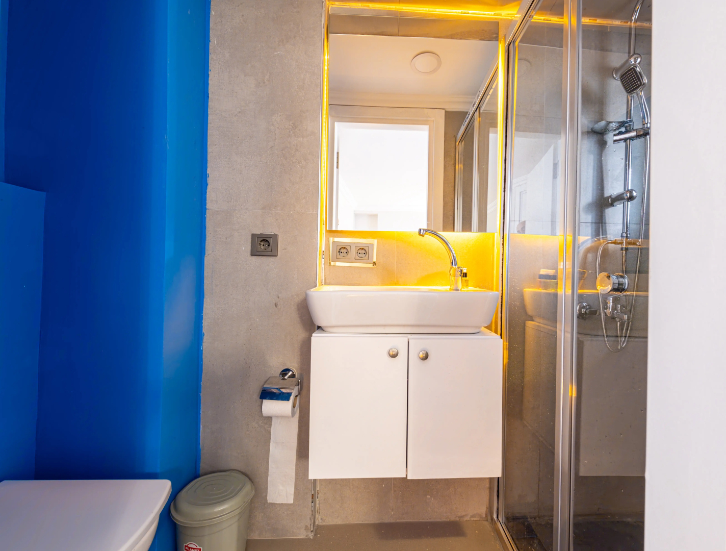 Forbes Suites