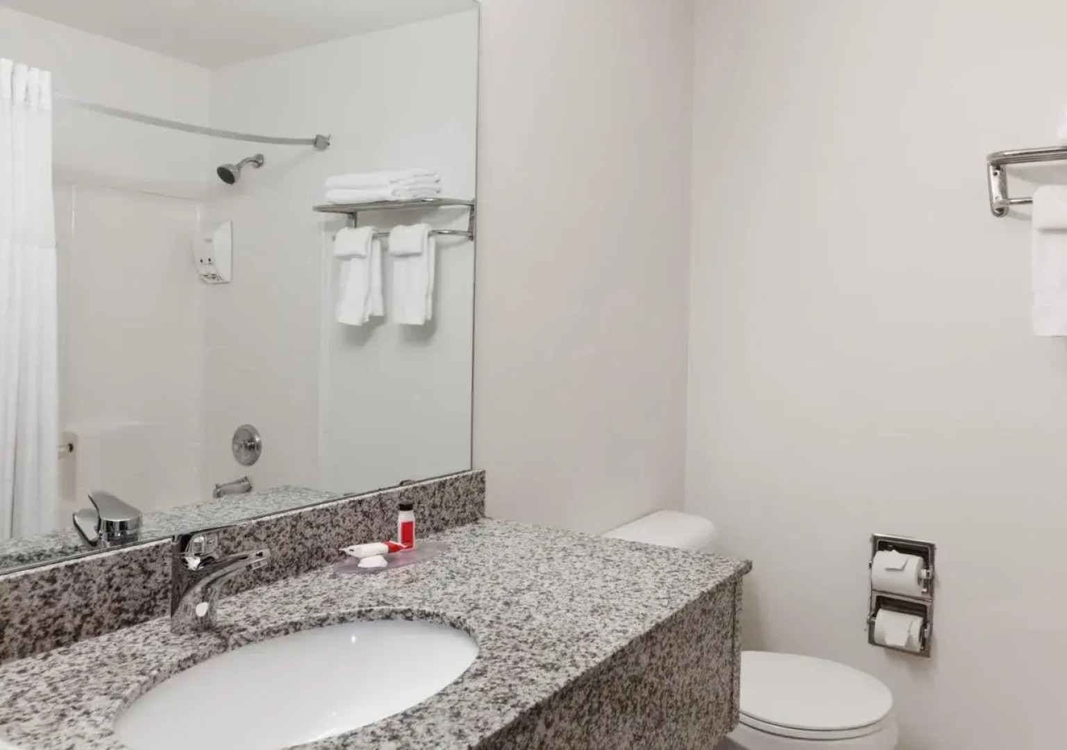 Super 8 By Wyndham Gresham Portland Area OR