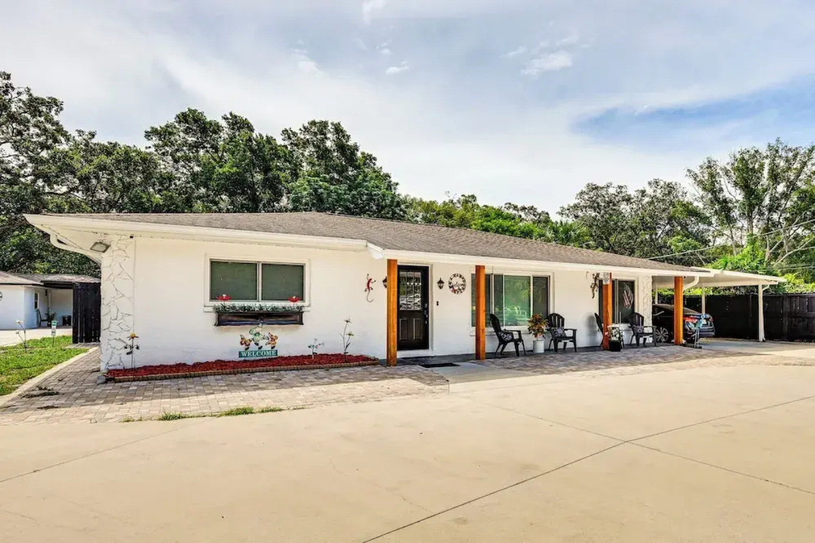 7 Mi to Busch Gardens: Lutz Home w/ Patio!