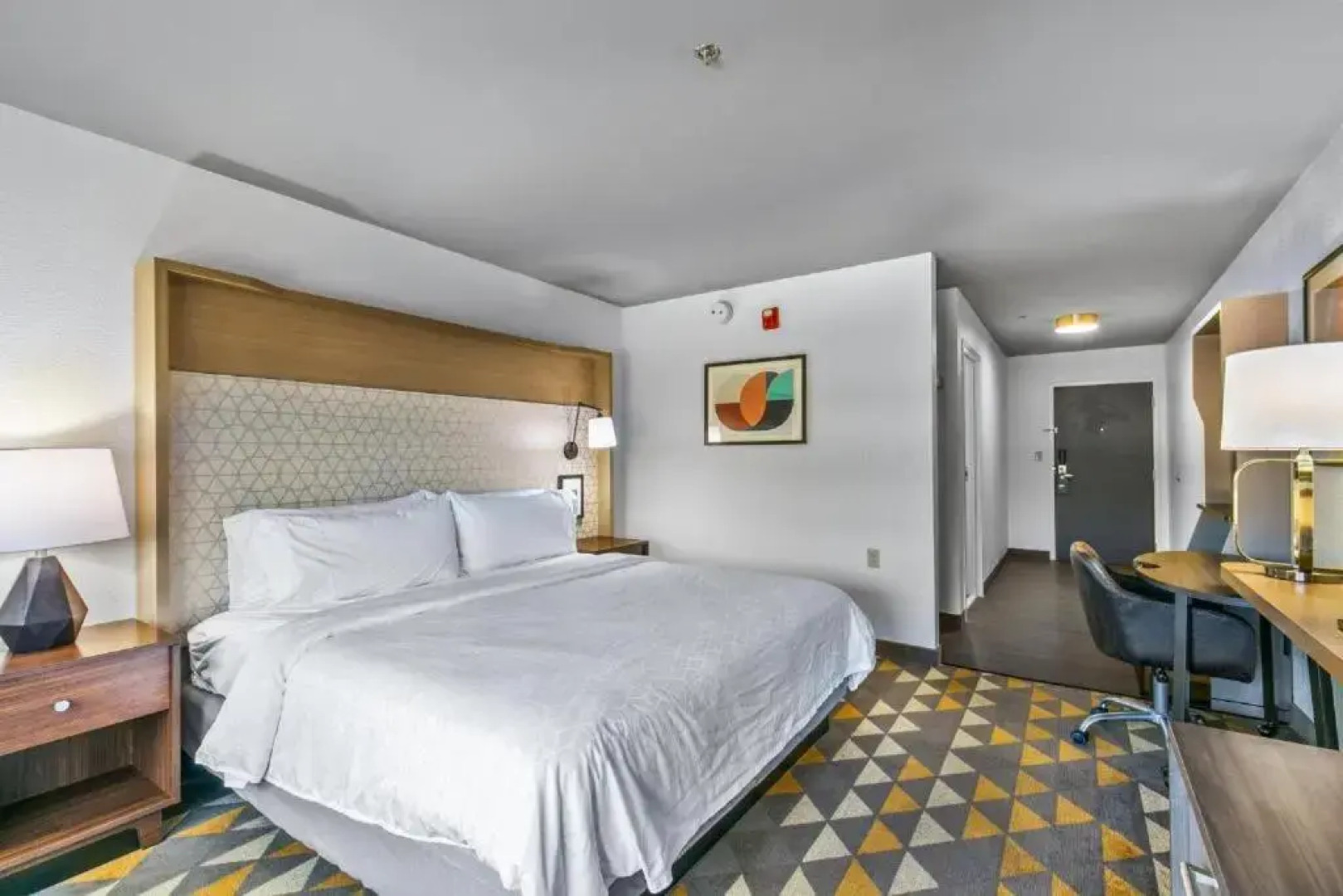 Holiday Inn Express Hotel & Suites Lucedale