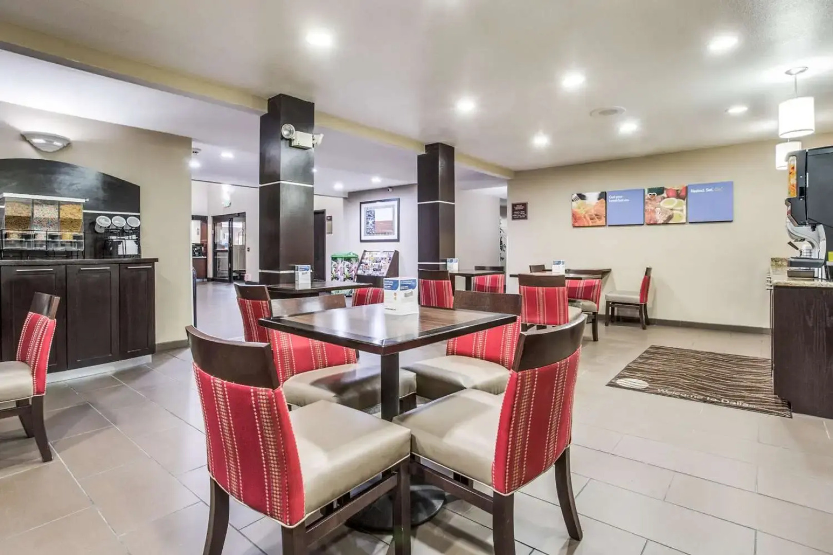 Comfort Inn & Suites Love Field - Dallas Market Center