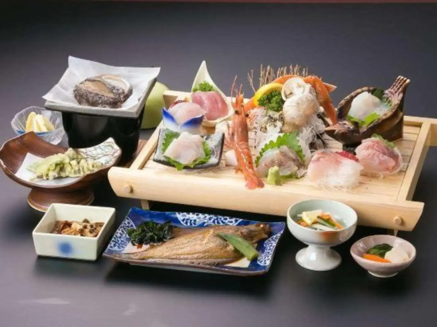 Hirakatako Onsen Sakana No Yado Marumitsu