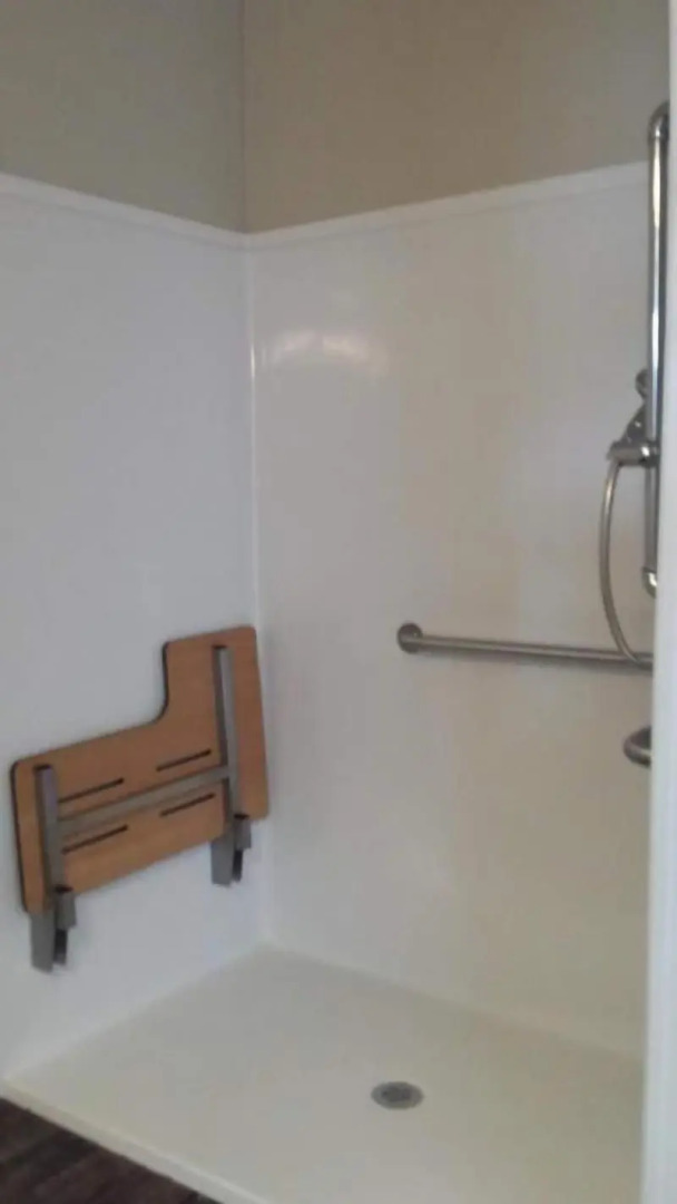 Instalodge Hotel And Suites