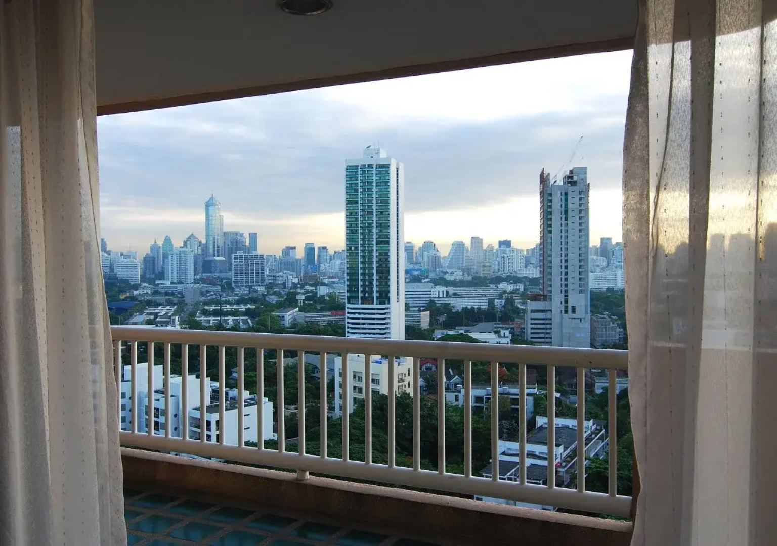 Pantip Suites Sathorn