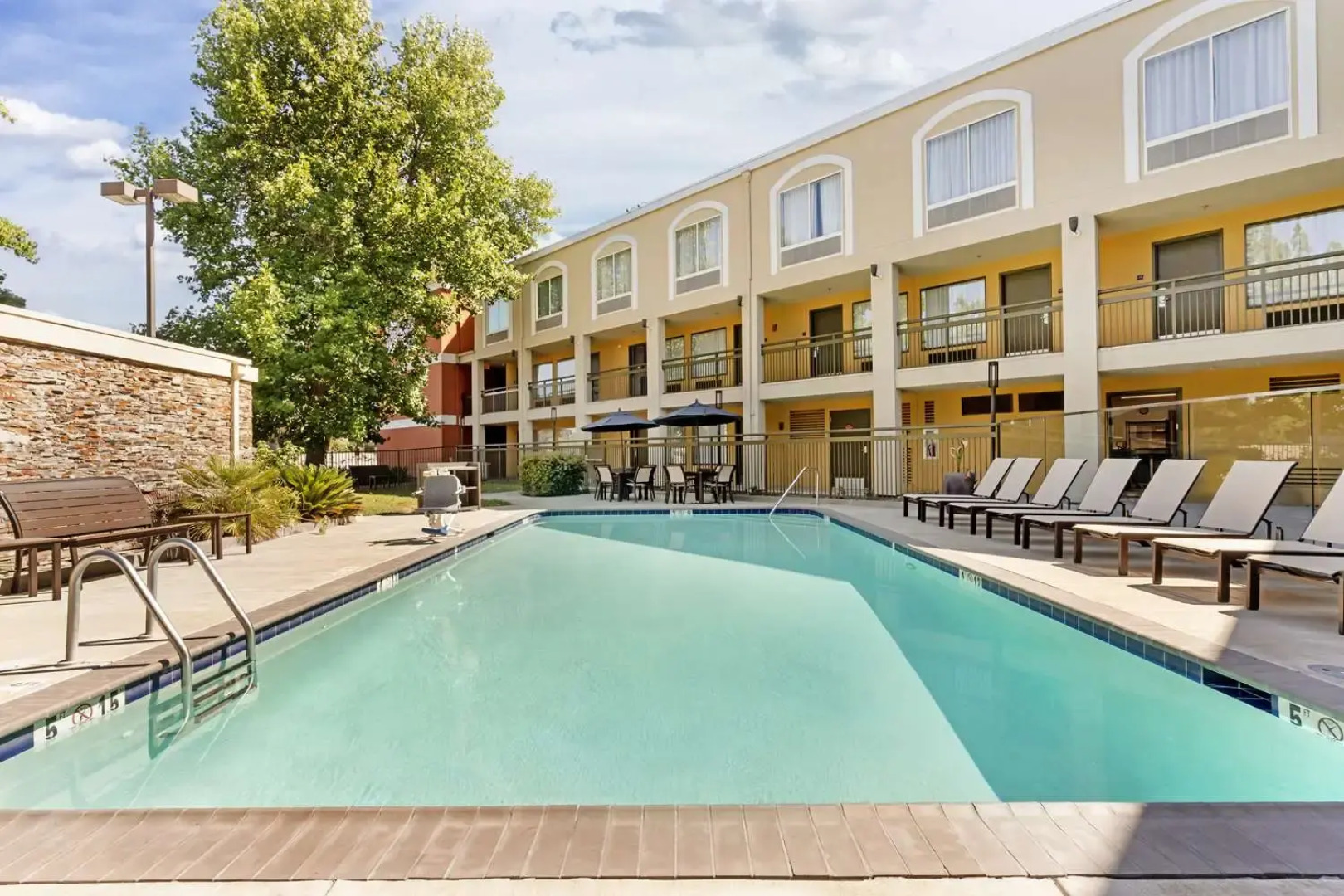 Best Western Plus Rancho Cordova Inn