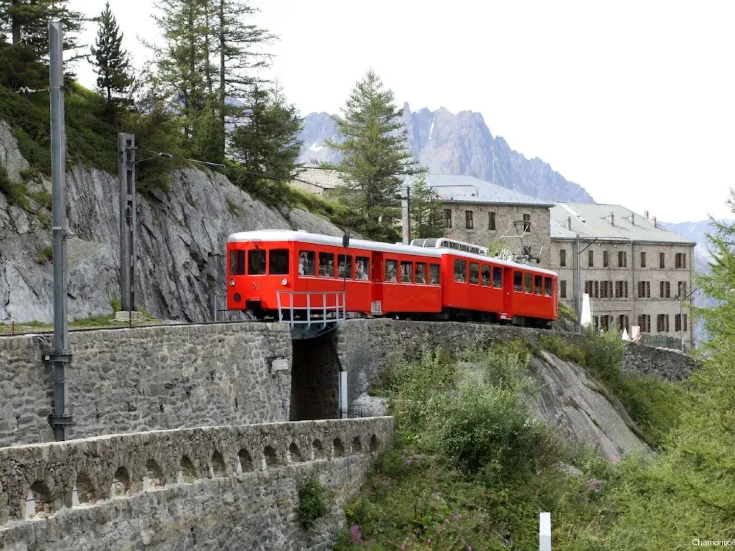 Peaceful Chalet in Les Houches with Garage