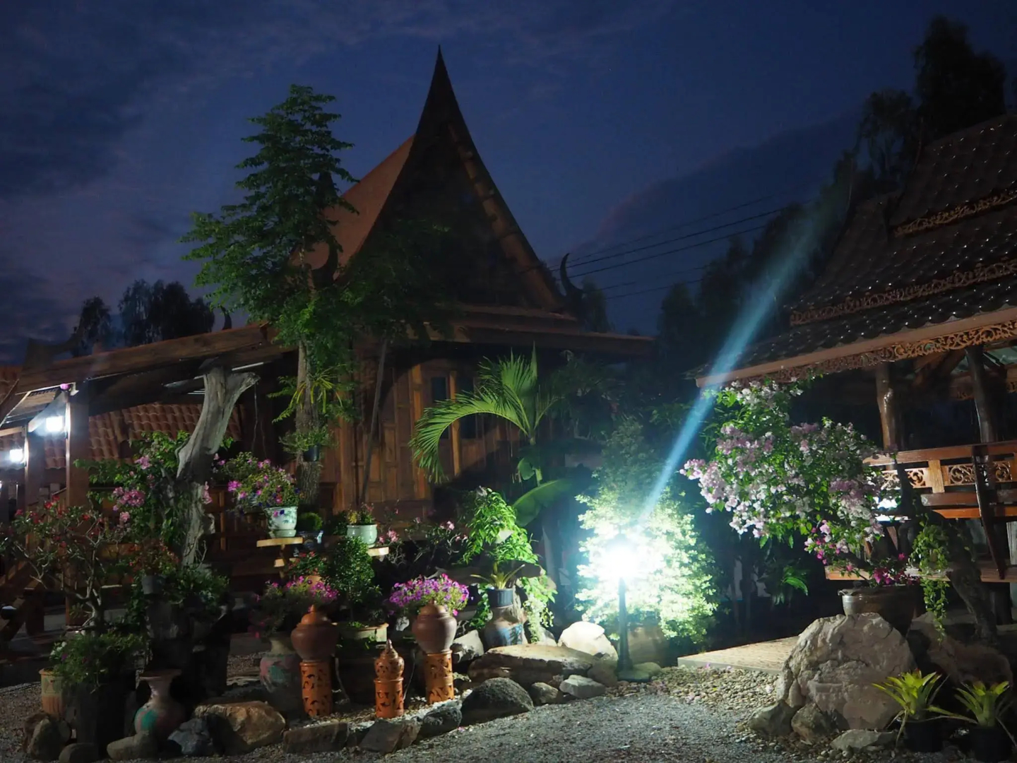 Khum Tewa Sakonnakhon