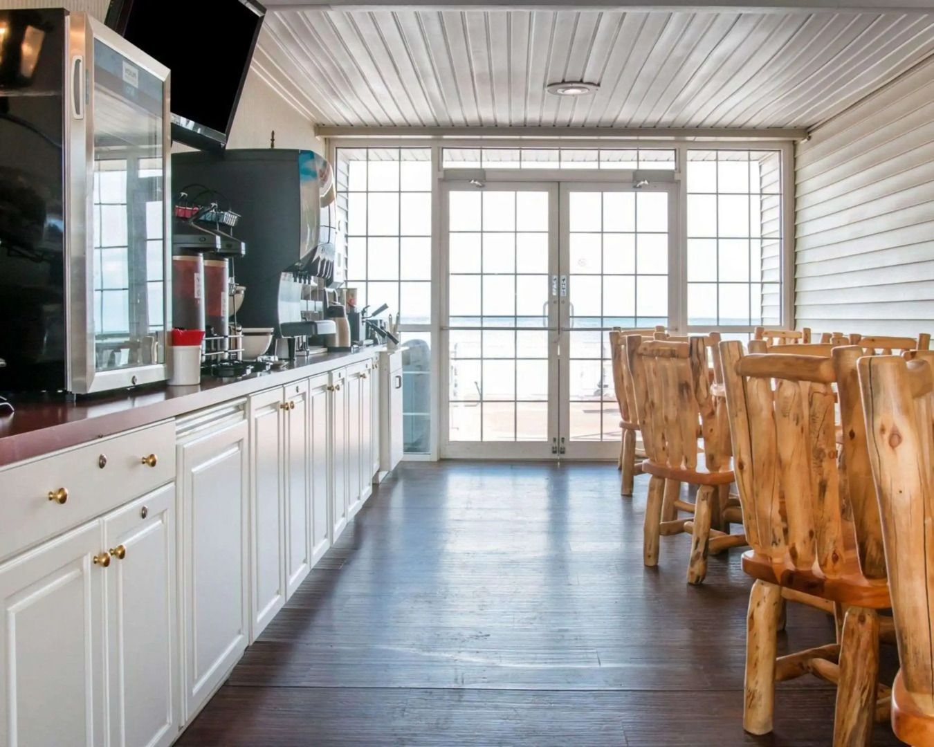 Comfort Inn Lakeside