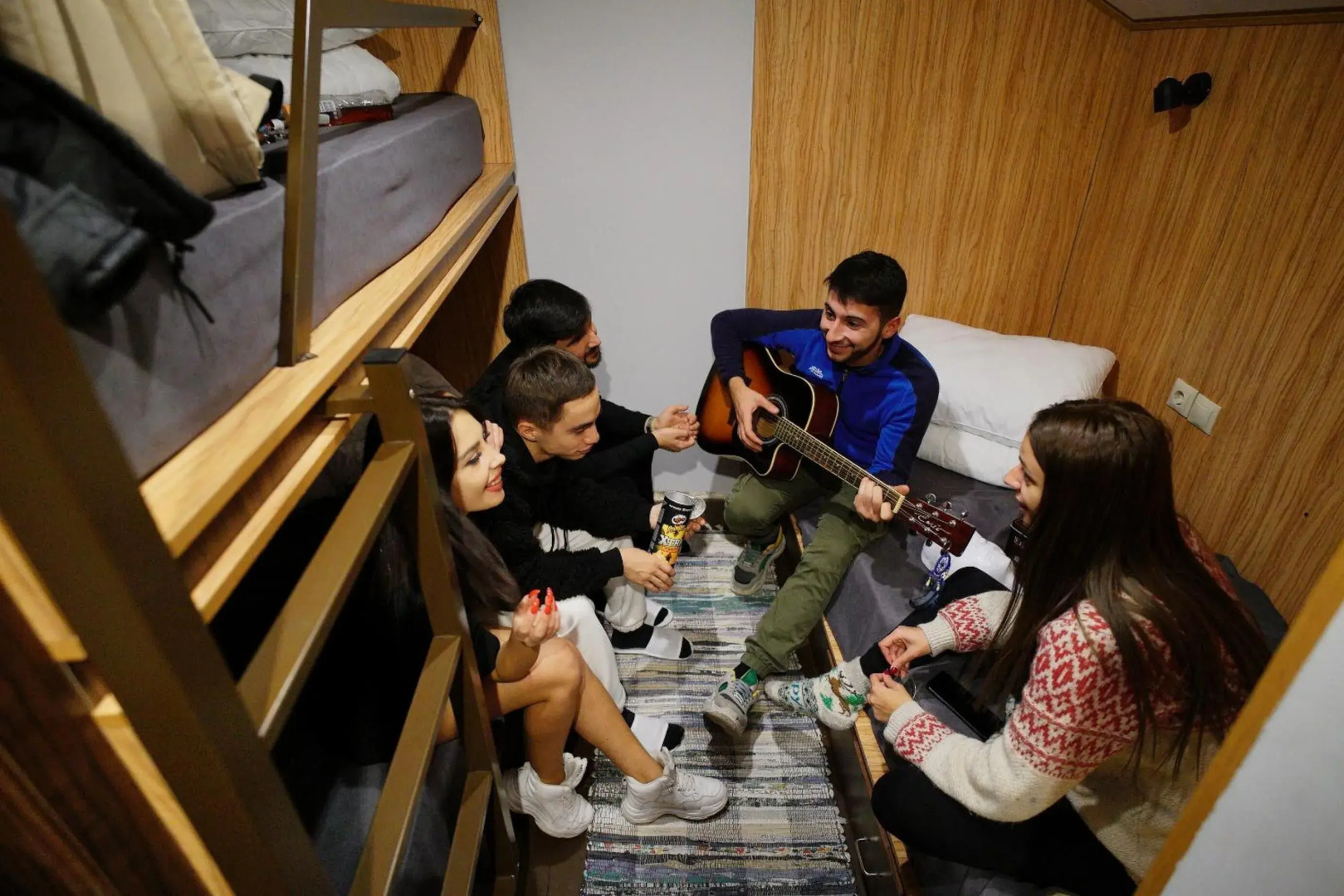 Elbrus HiLoft Hostel