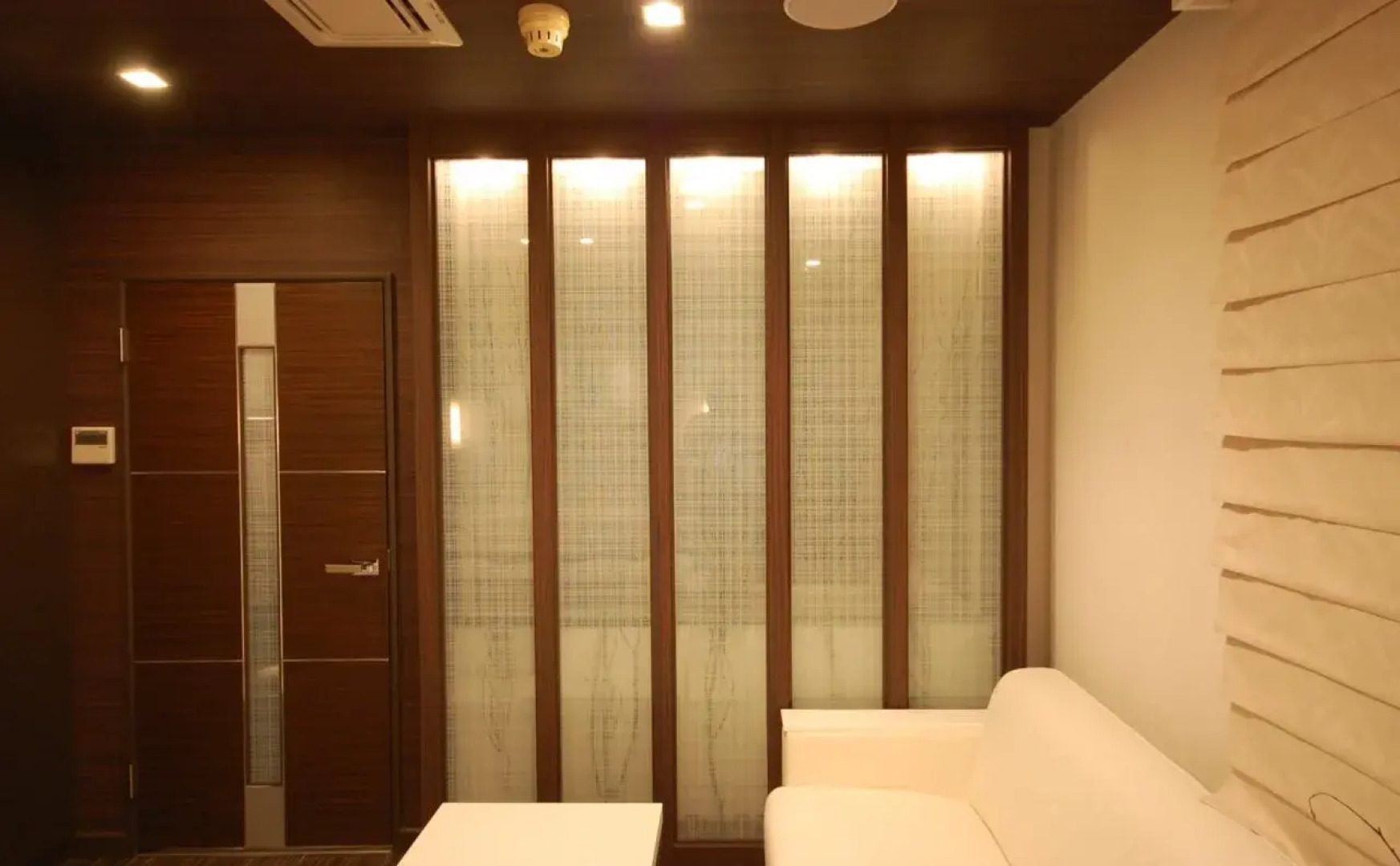 Osaka Palais de Fleurs – Adults Only