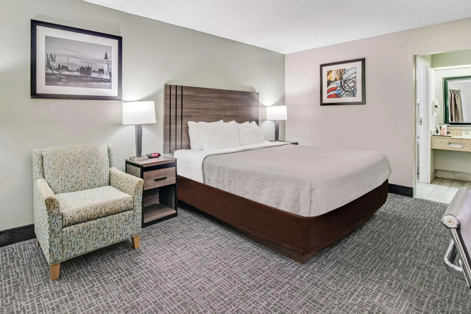 Quality Inn White House