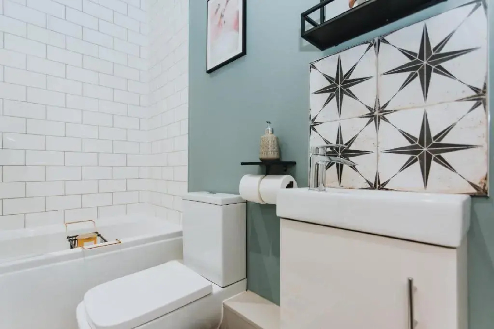 Entire House with Parking in Rugby