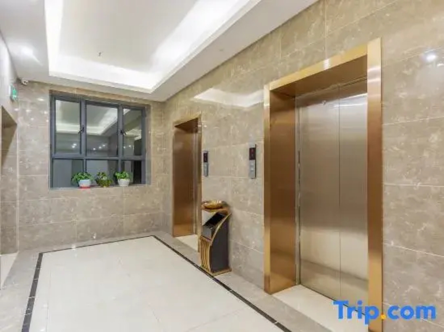 Yunshang Tianhe Hotel (Khorgos Guomen Scenic Spot)