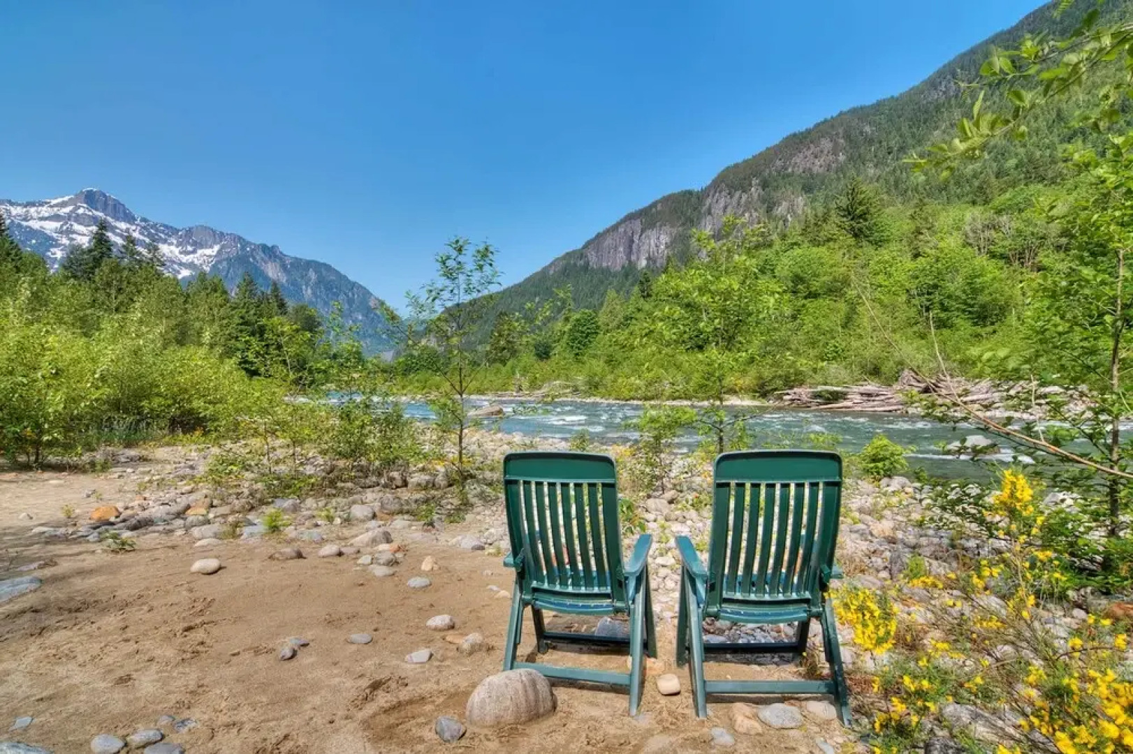 Three Enchanting Riverfront Cabins: Hot Tub Access