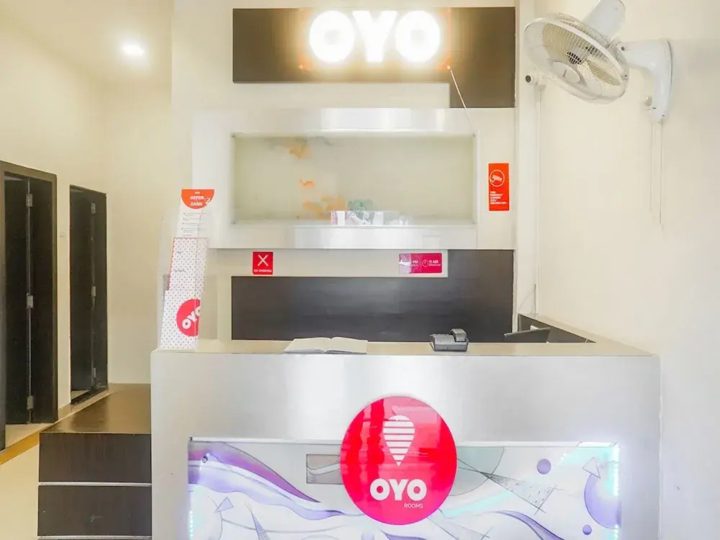 OYO 13583 Hotel Paradise Inn