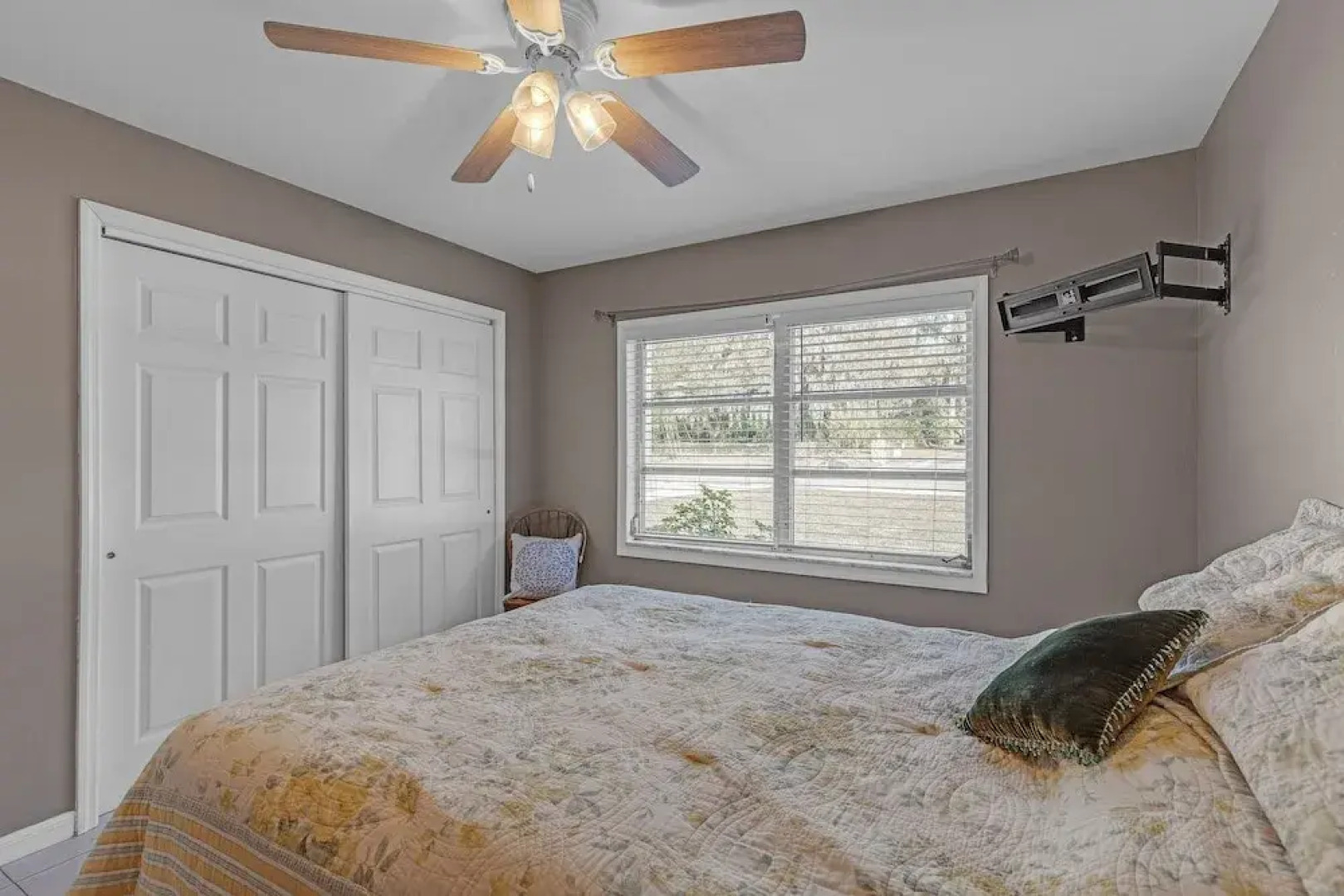 Waterfront Retreat W/ Canal Access 3 Bedroom Home