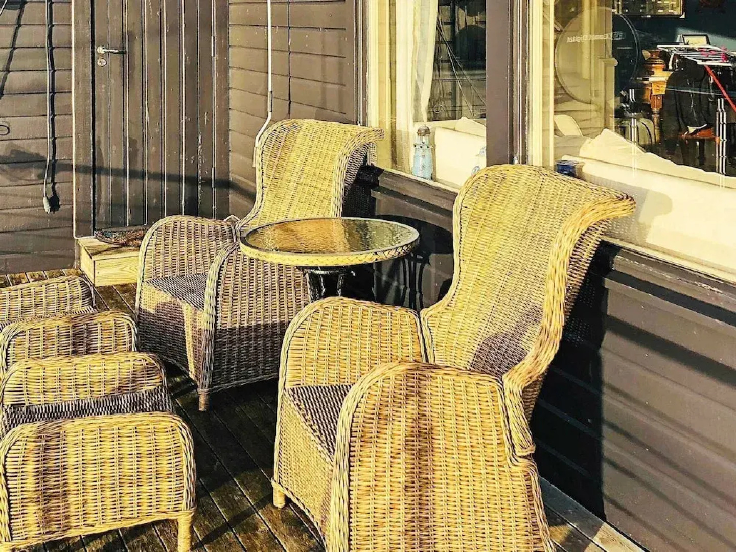 8 Person Holiday Home In Urangsvag