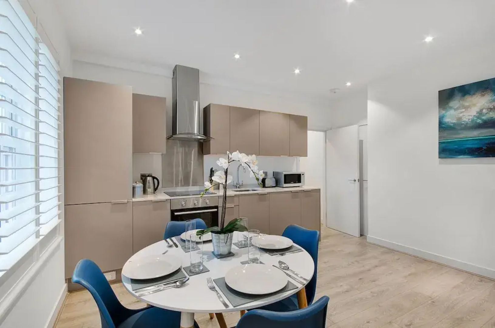 Karah Suites - Stonehills