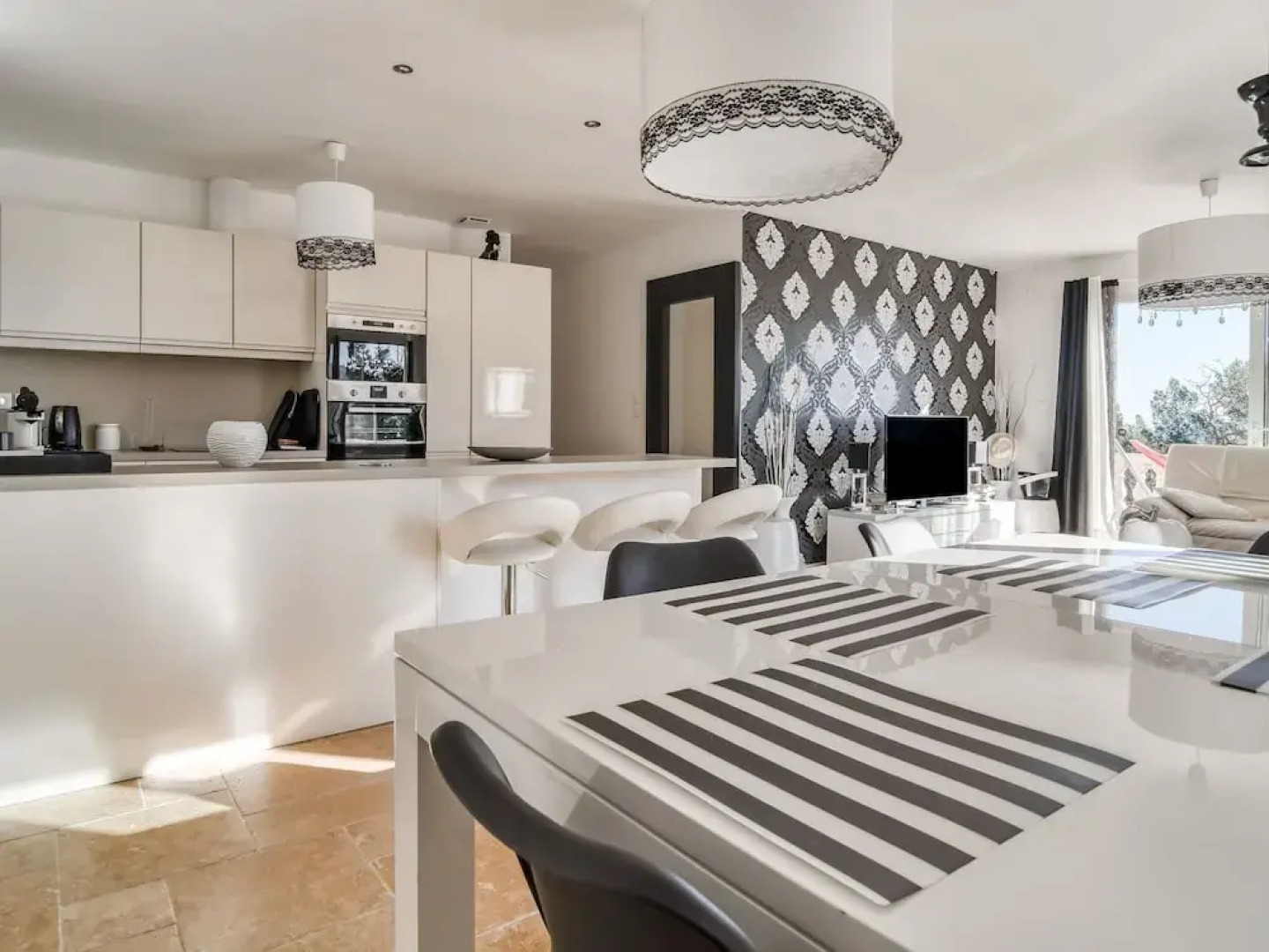 Plush Villa in Le Cannet-des-maures With Private Pool