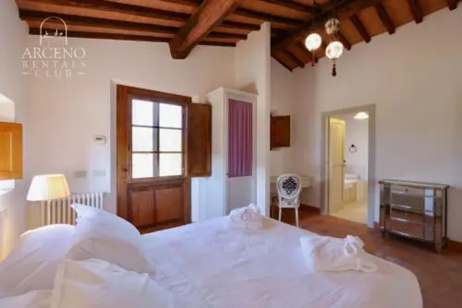 Camparone Light, ArcenoRentalsClub Magnificent Chianti Villa Exclusive Pool Concierge