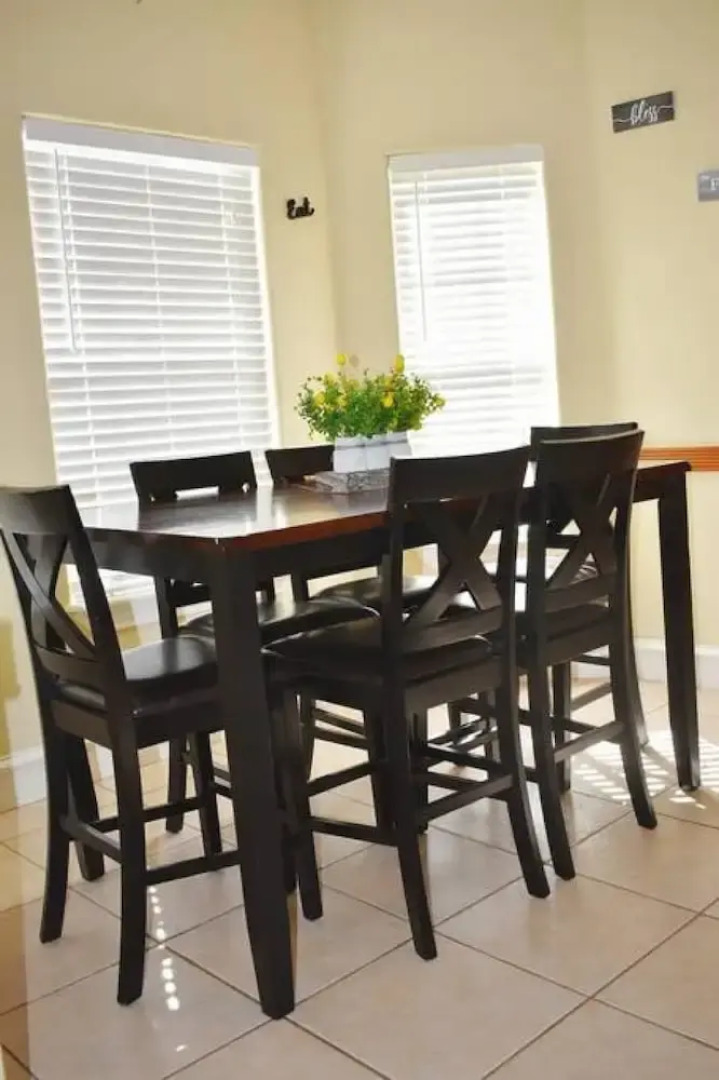 Beautiful House With Pool