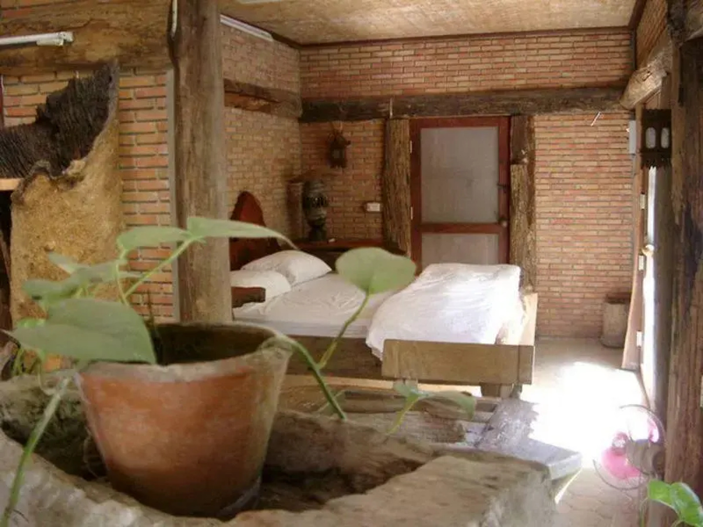 Mom Chailai Kanchanaburi Forest Retreat Hotel