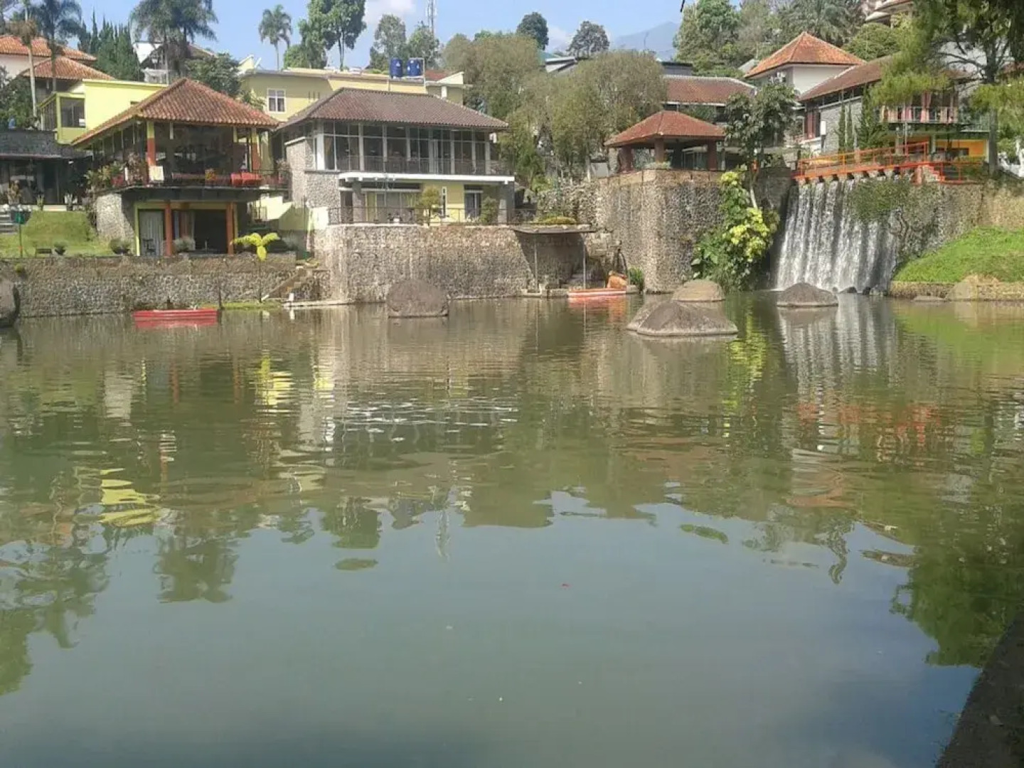 Villa Bukit Danau