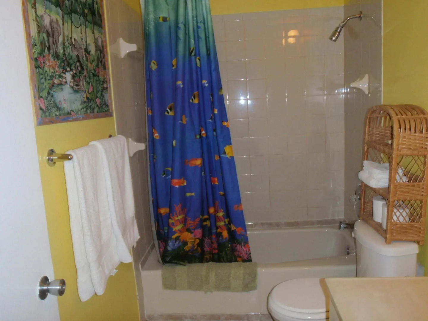 Eldemire's Tropical Island Inn