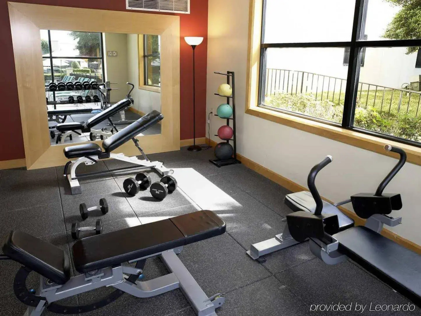 DoubleTree by Hilton Charlotte Airport