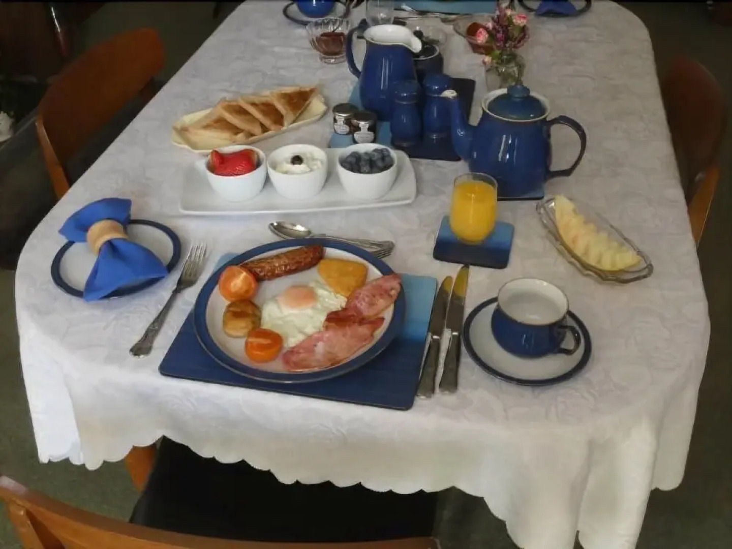 Middle Tremollett Farm Bed and Breakfast