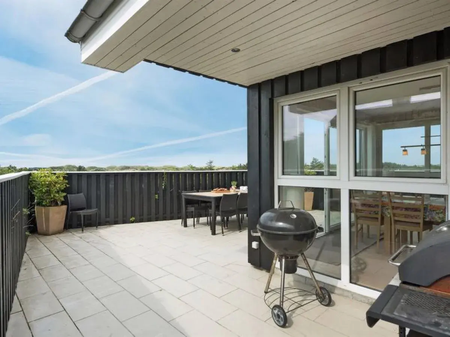 "Theodora" - 700m from the sea in NW Jutland