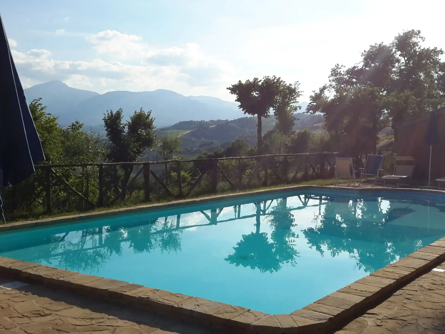 Fabulous Holiday Home With Wifi in Monte San Martino Italy
