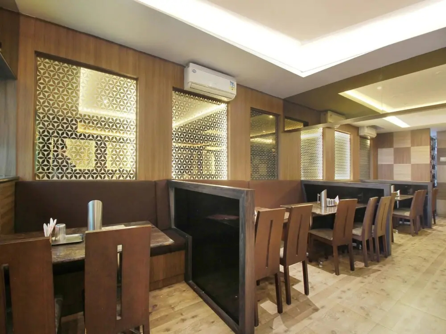 Hotel Anbu Park