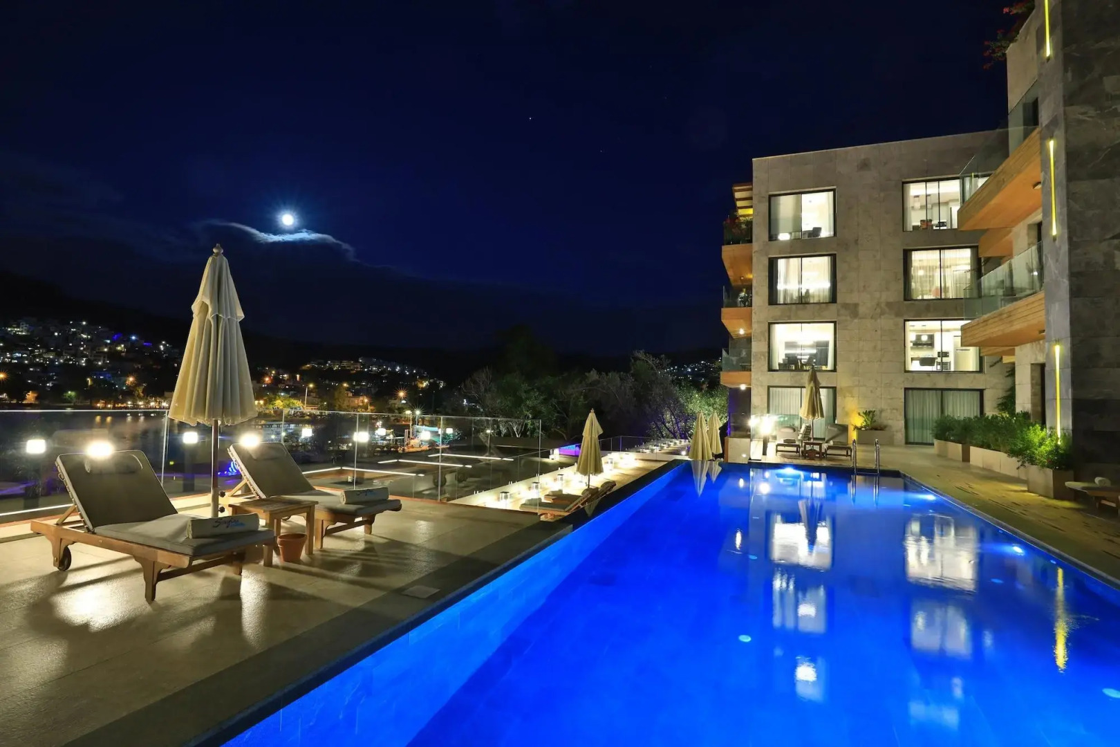 Mare Deluxe Residences & Villas