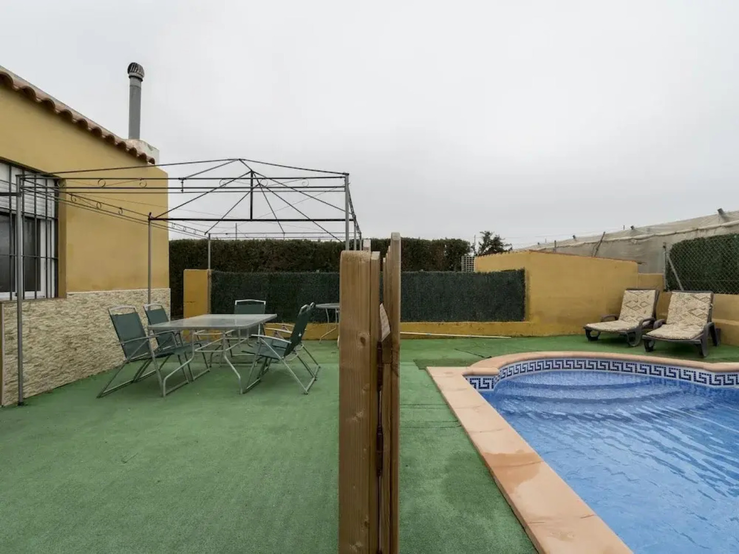 Modern Holiday Home in Garrobillo With Private Swimming Pool