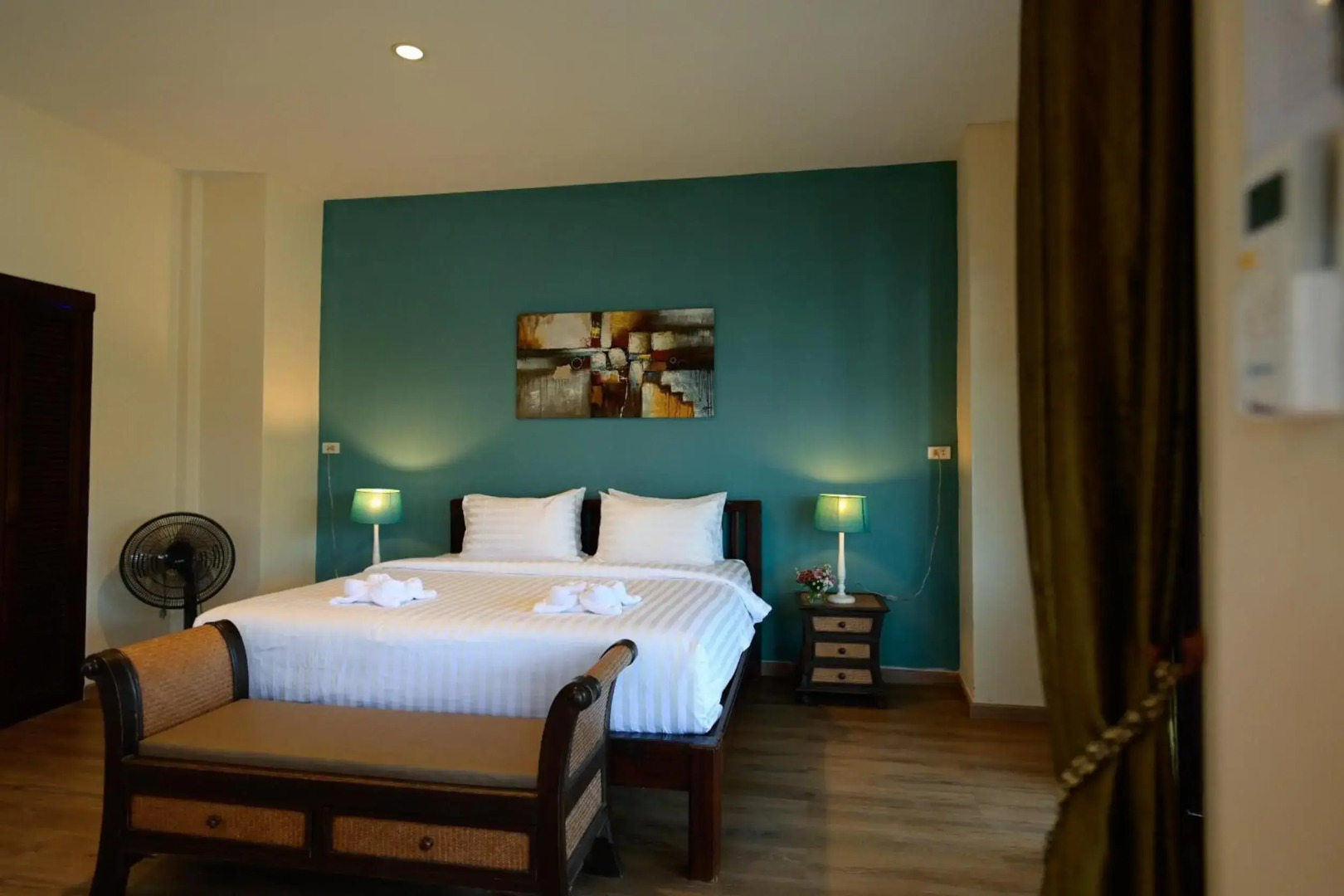 Saphli Villa Beach Resort