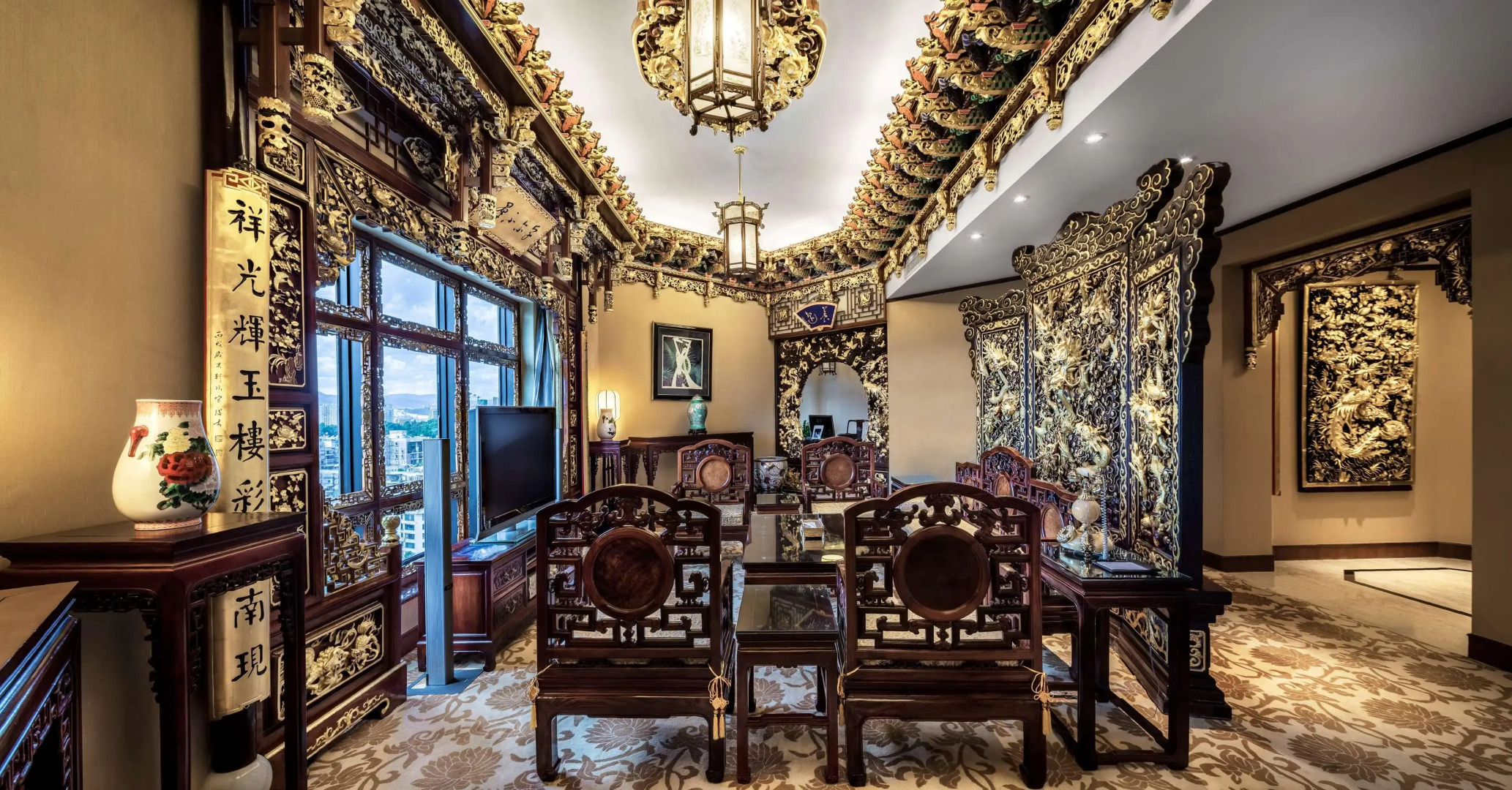 Kunming Green Lake Hotel