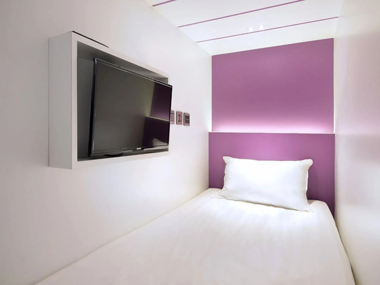 UINN TRAVEL - Hostel