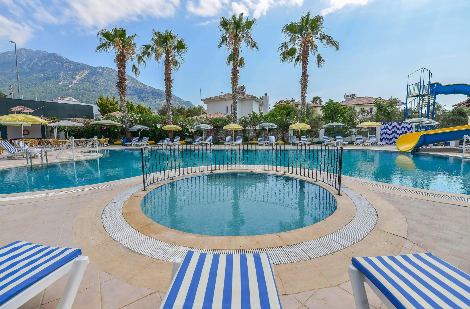 Blue Pearl Hotel& Villas