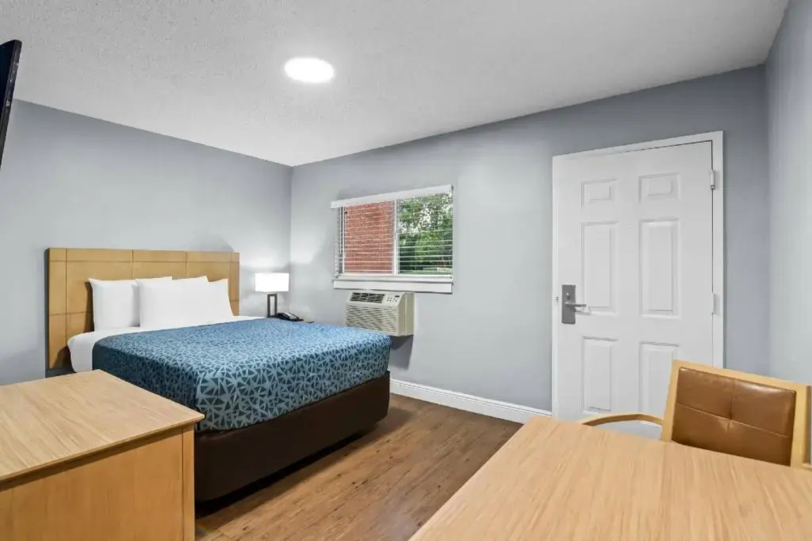 Suburban Studios Stuart near Federal Hwy 1