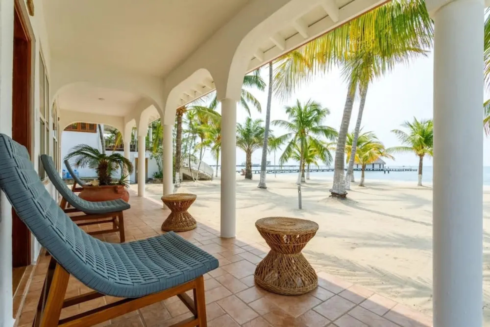 Rum Punch- Beachfront Bungalow Pool Kayaks Pier