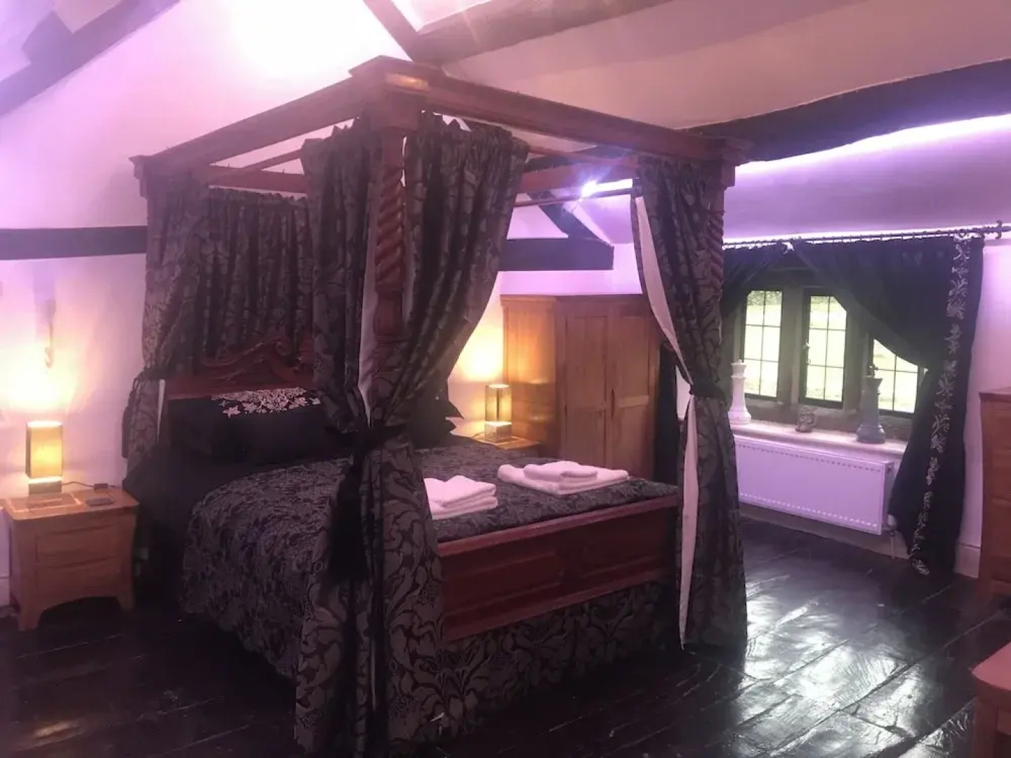 Willshaw Holiday Home