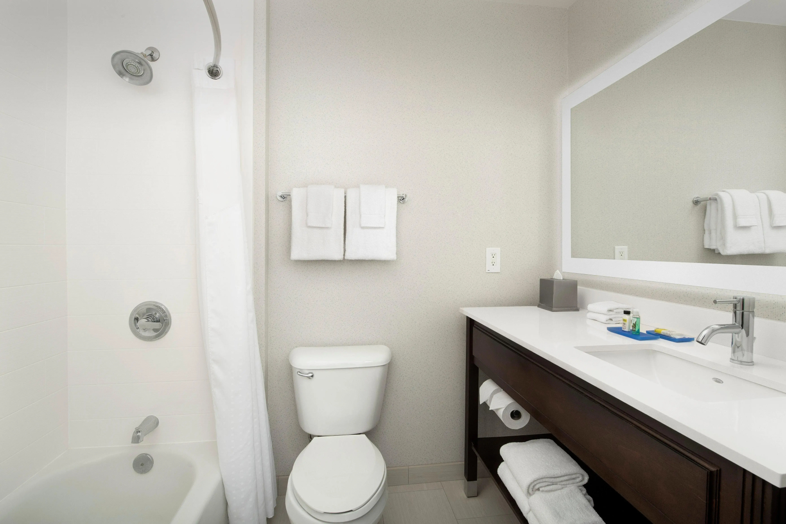 Holiday Inn Express Hotel & Suites Puyallup (Tacoma Area) by IHG